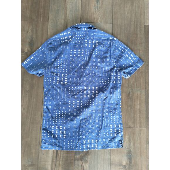 Express Men’s XS Button Up Shirt Blue White Bandana Print Short Sleeve Casual - Picture 2 of 7